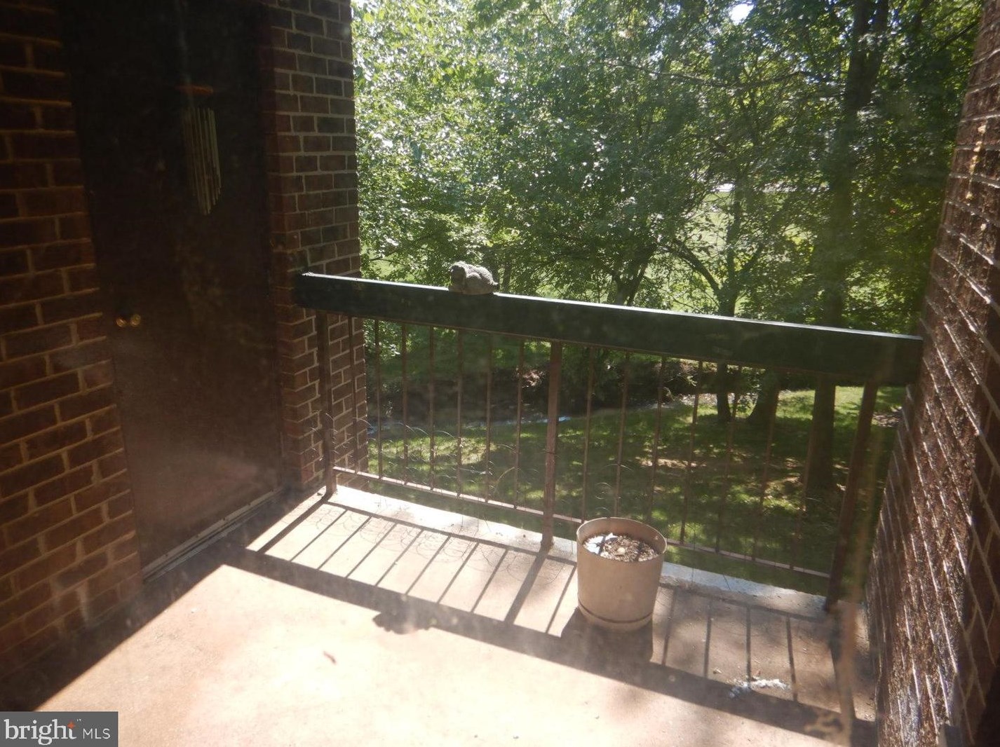 7900 Coriander Dr, Gaithersburg MD 20879-5303 exterior