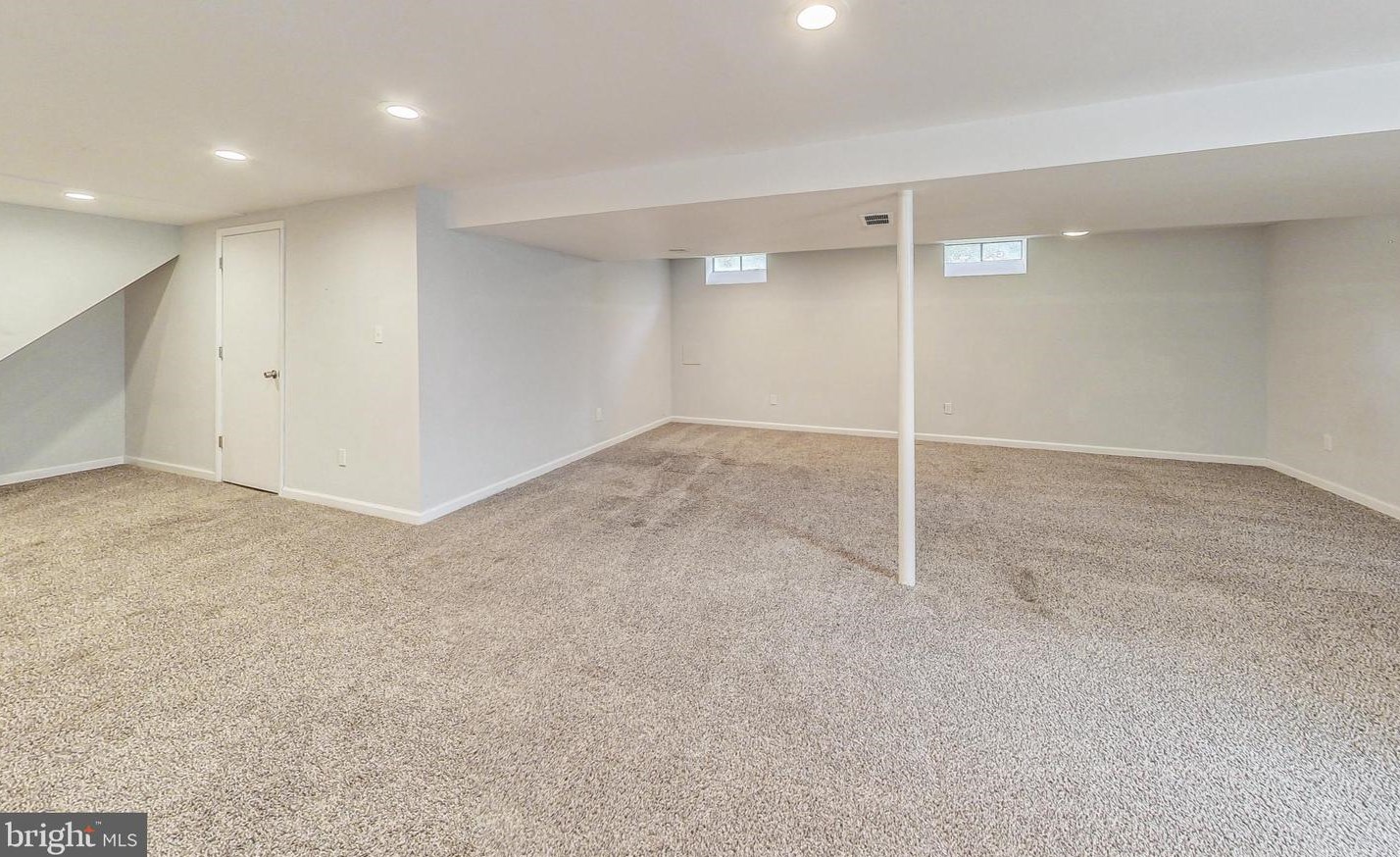 11017 Gainsborough Rd, Rockville MD 20854-3356 exterior