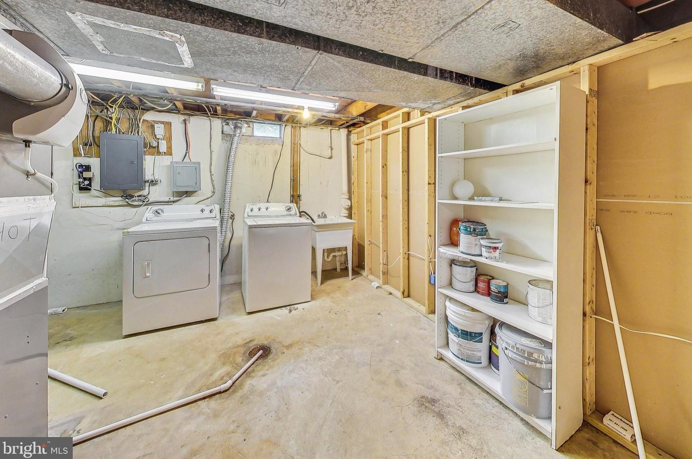 11017 Gainsborough Rd, Rockville MD 20854-3356 exterior