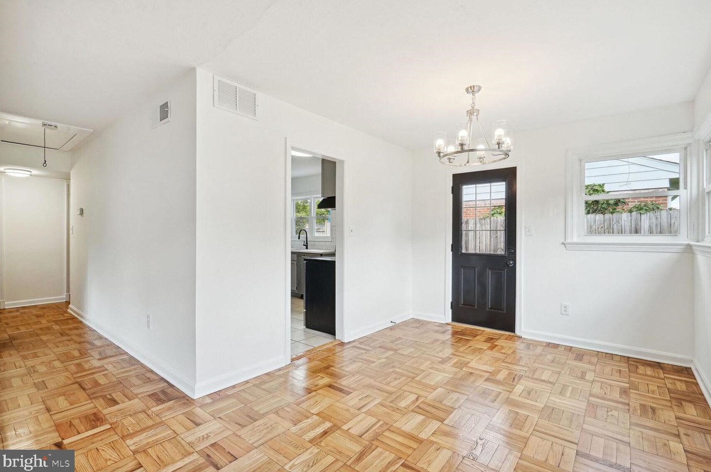 10148 Dallas Ave, Silver Spring MD 20901-3216 exterior