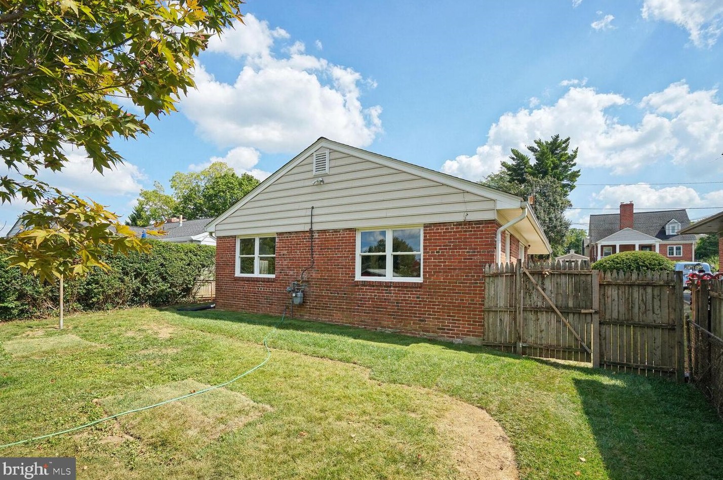 10148 Dallas Ave, Silver Spring MD 20901-3216 exterior