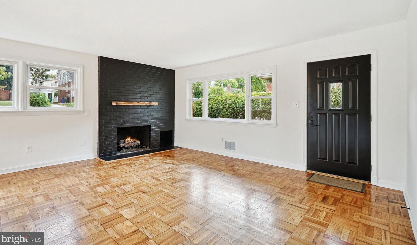 10148 Dallas Ave, Silver Spring MD 20901-3216 exterior