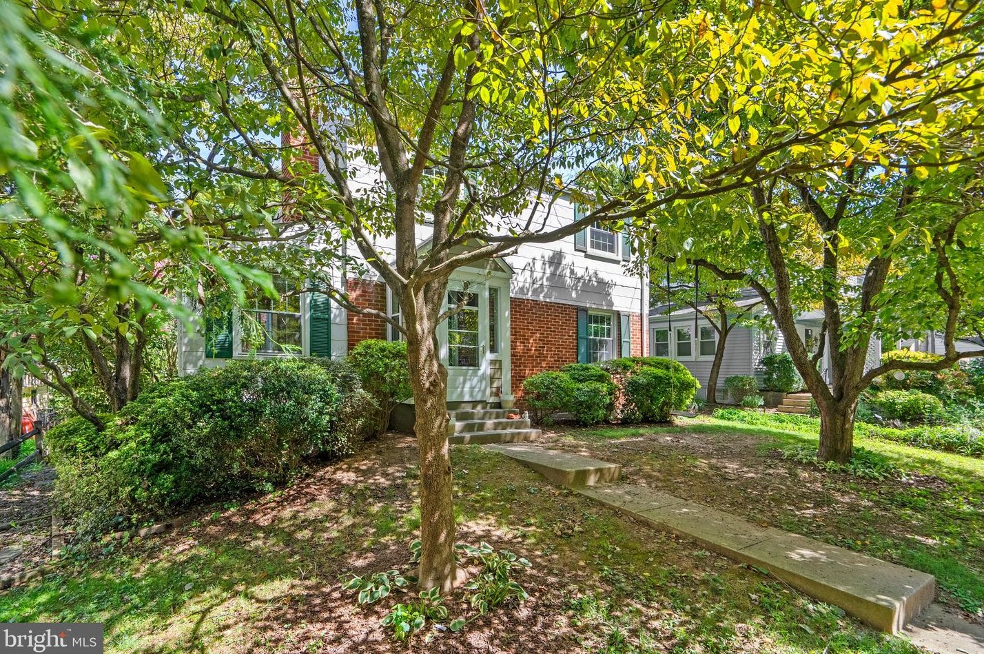 9227 Long Branch Pkwy, Silver Spring, MD 20901