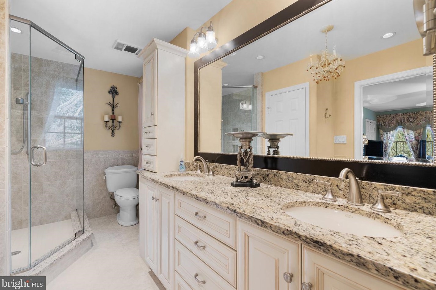 4822 Cherry Valley Dr, Rockville MD 20853-1112 exterior