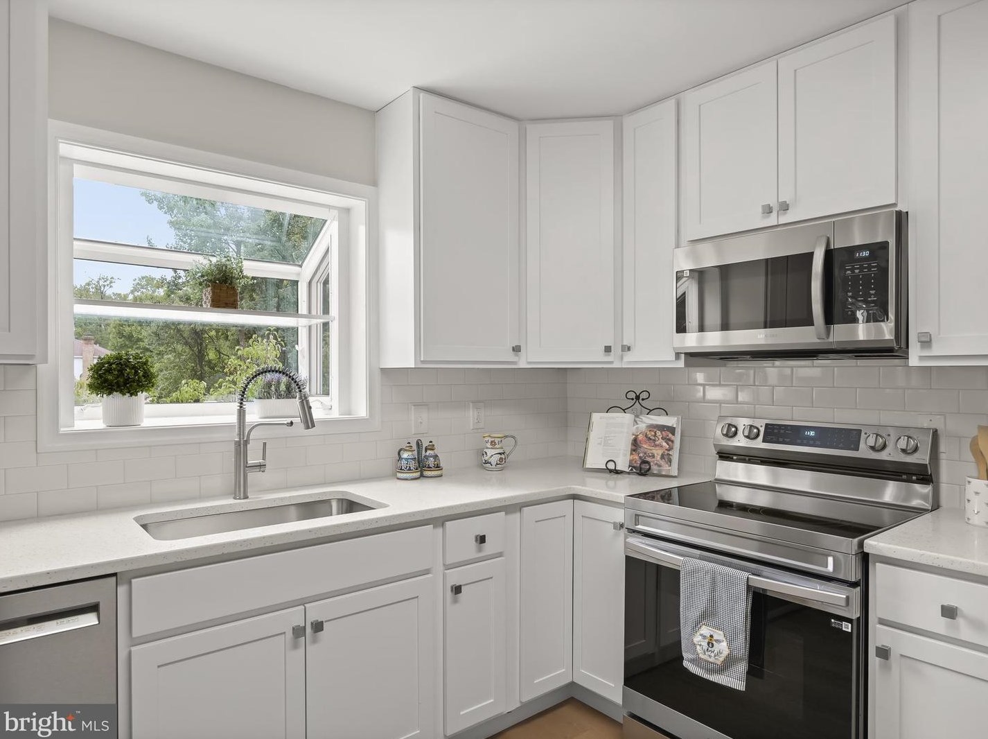 15353 Baileys Ln, Silver Spring MD exterior