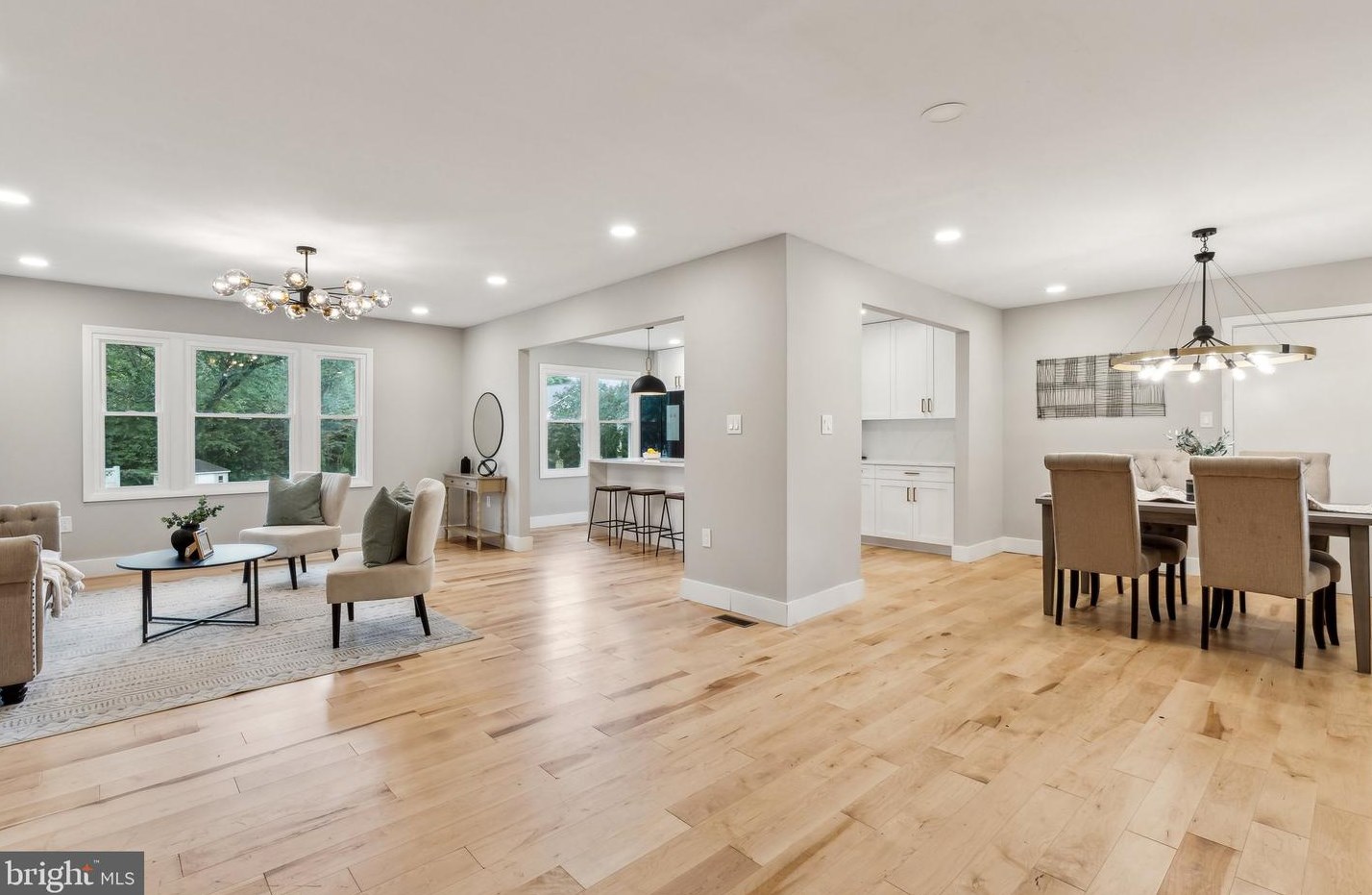 14904 Waterway Dr, Rockville, MD 20853-3619