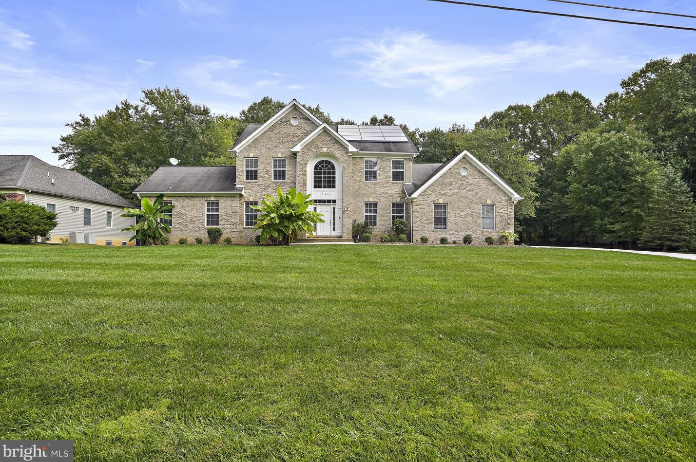 15601 Thompson Rd, Silver Spring, MD 20905-3957