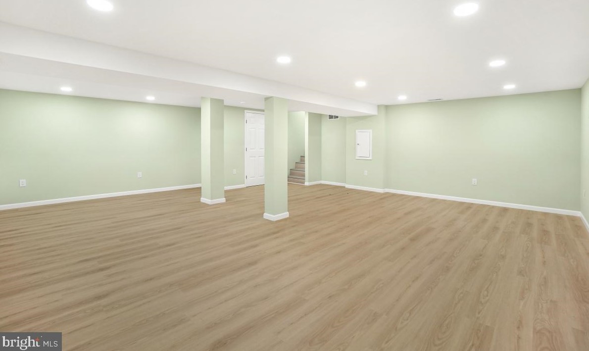 807 Lowander Ln, Silver Spring MD 20901-2834 exterior