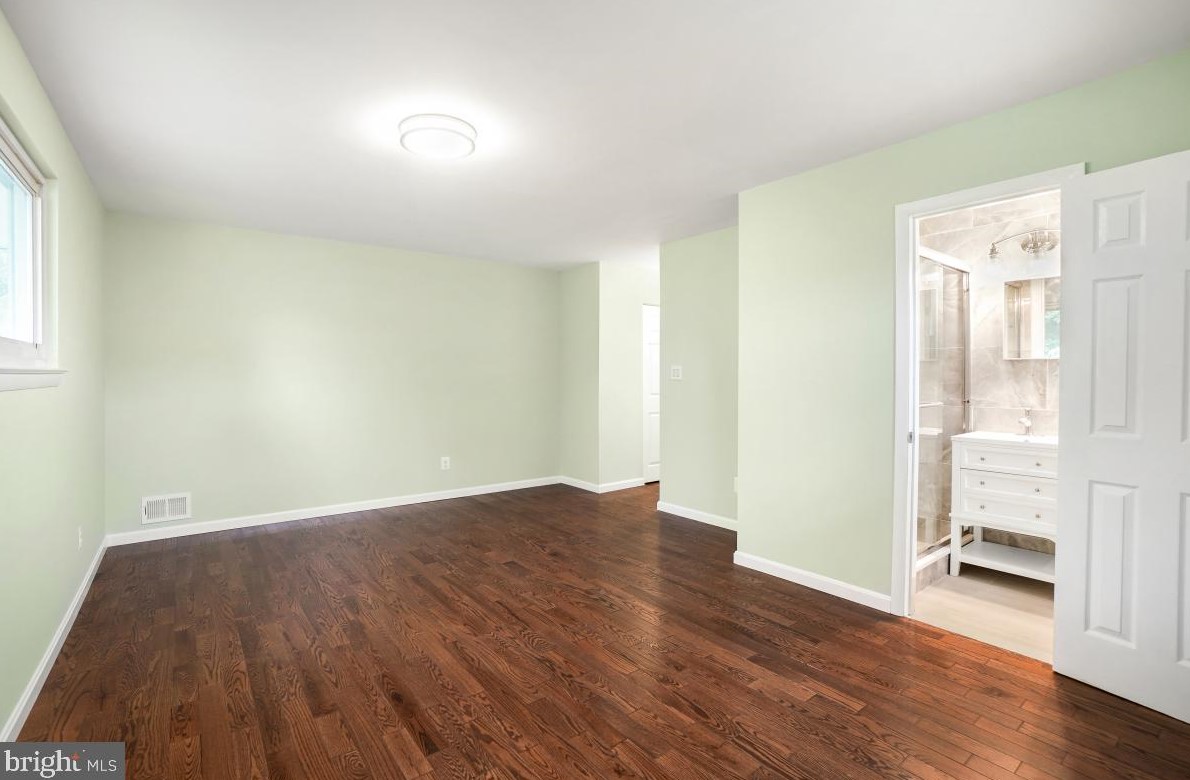 807 Lowander Ln, Silver Spring MD 20901-2834 exterior