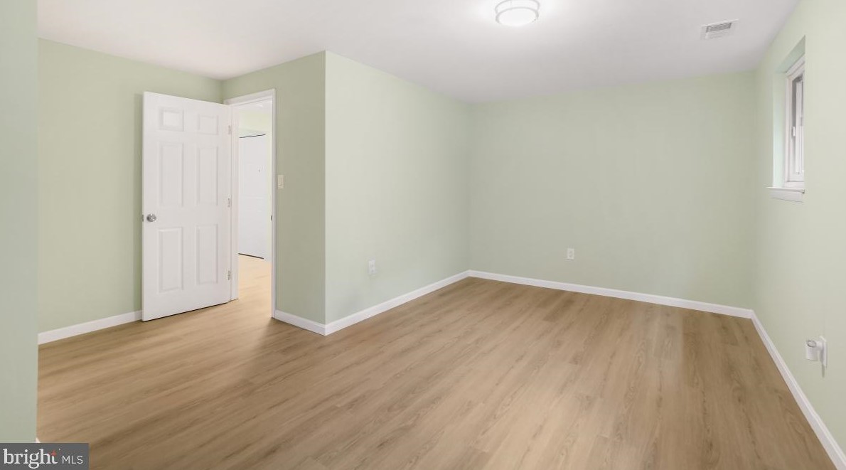 807 Lowander Ln, Silver Spring MD 20901-2834 exterior