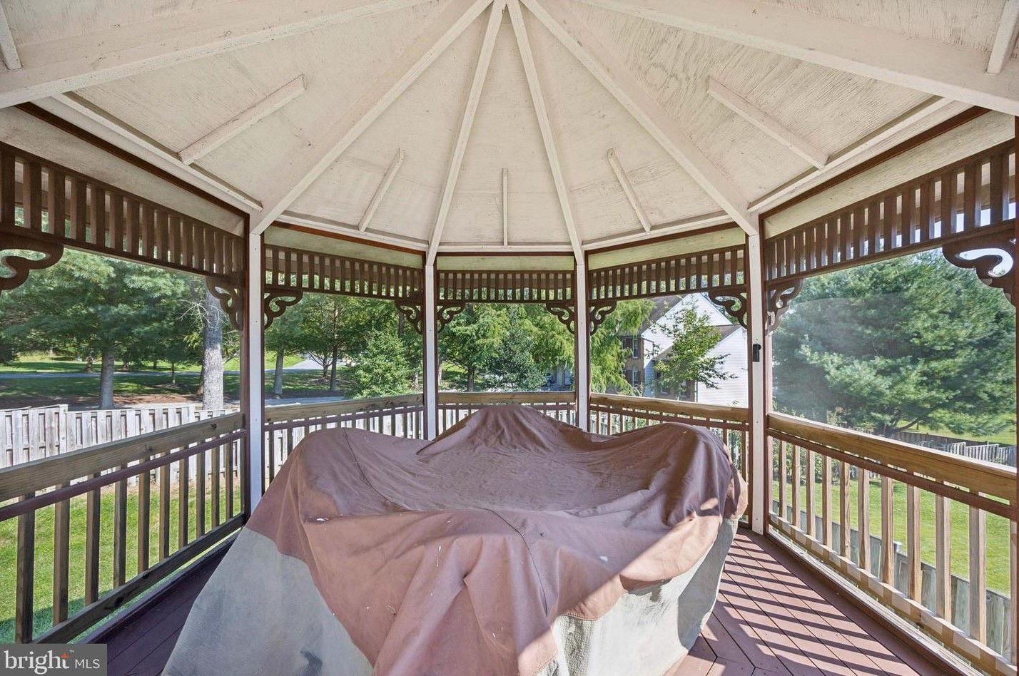 2331 Holly Spring Dr, Silver Spring MD 20905-6426 exterior