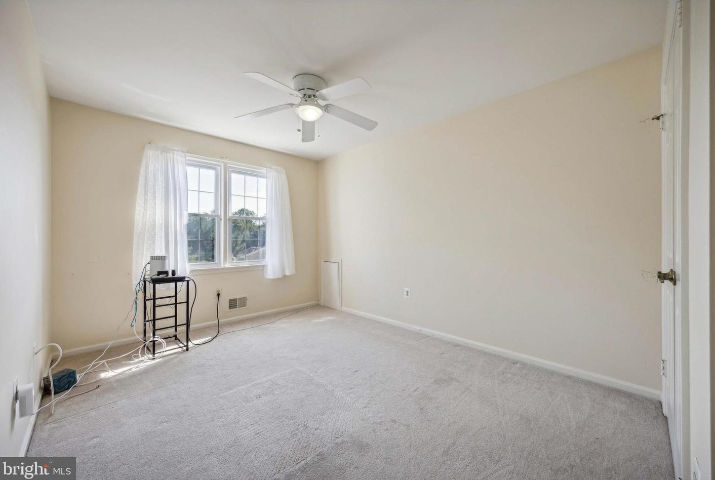 2331 Holly Spring Dr, Silver Spring MD 20905-6426 exterior