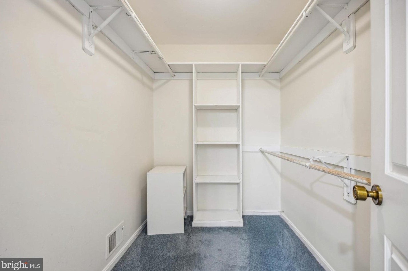 2331 Holly Spring Dr, Silver Spring MD 20905-6426 exterior