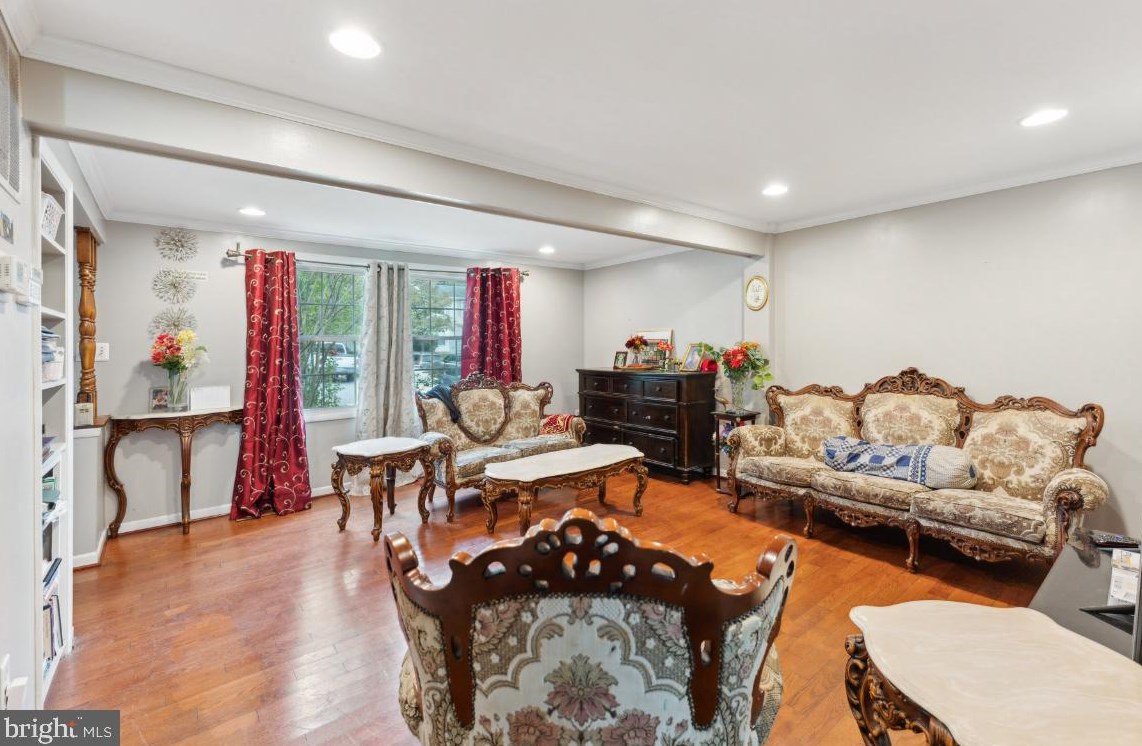 9148 Turtle Dove Ln, Gaithersburg, MD 20879