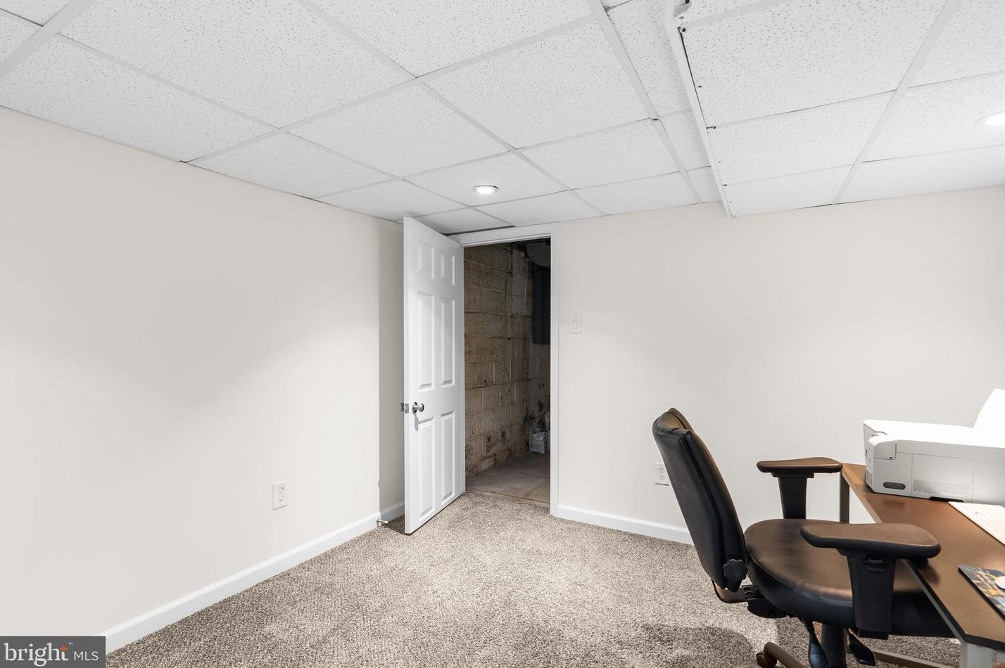 9906 Woodburn Rd, Silver Spring MD 20901-2729 exterior