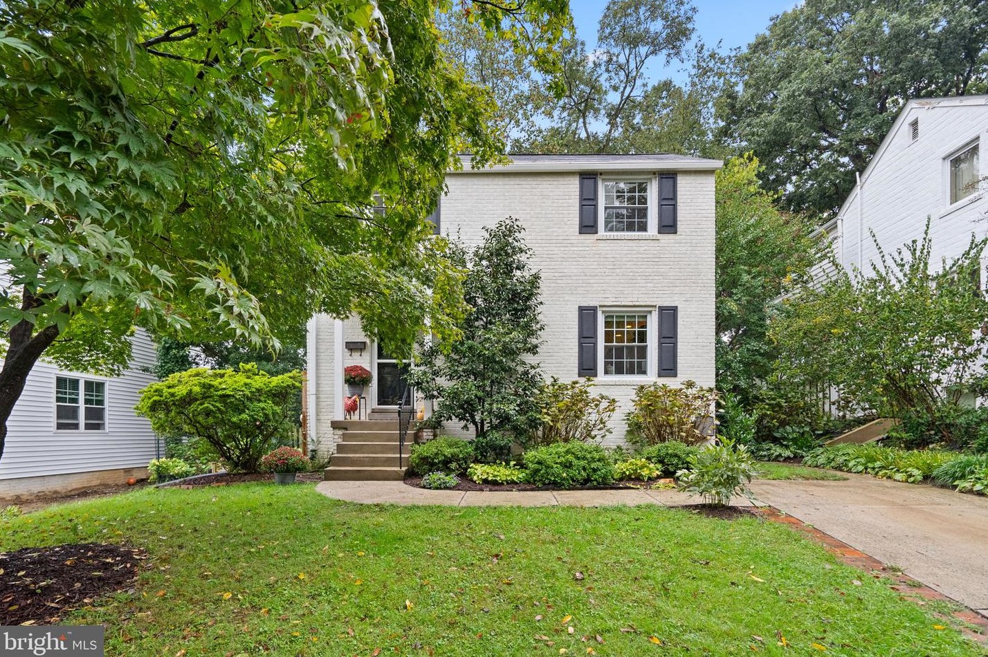 9906 Woodburn Rd, Silver Spring, MD 20901-2729