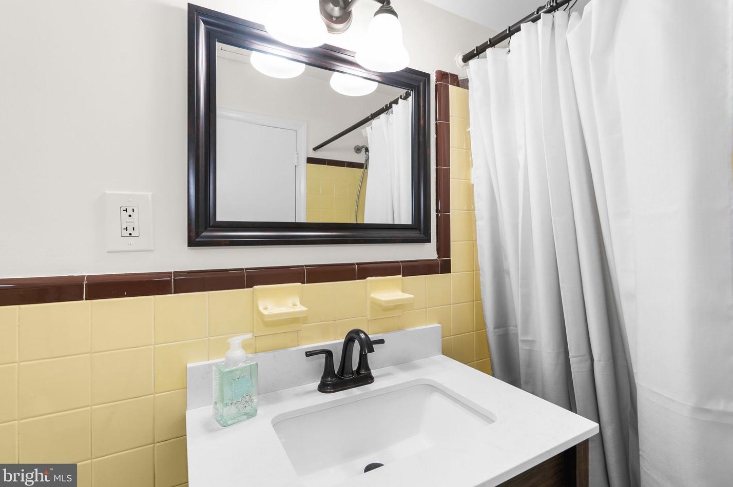 9906 Woodburn Rd, Silver Spring MD 20901-2729 exterior