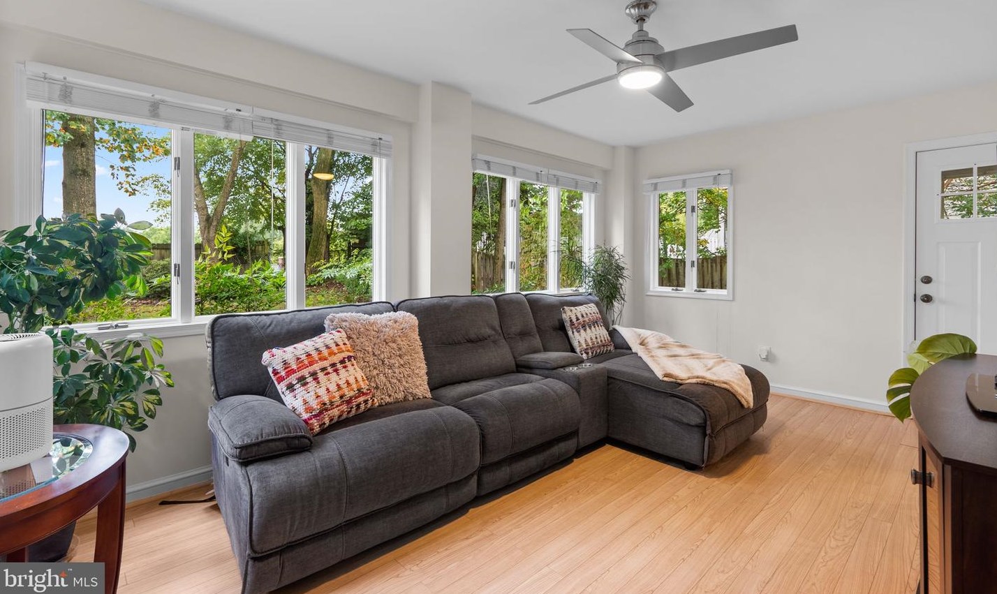 9906 Woodburn Rd, Silver Spring MD 20901-2729 exterior