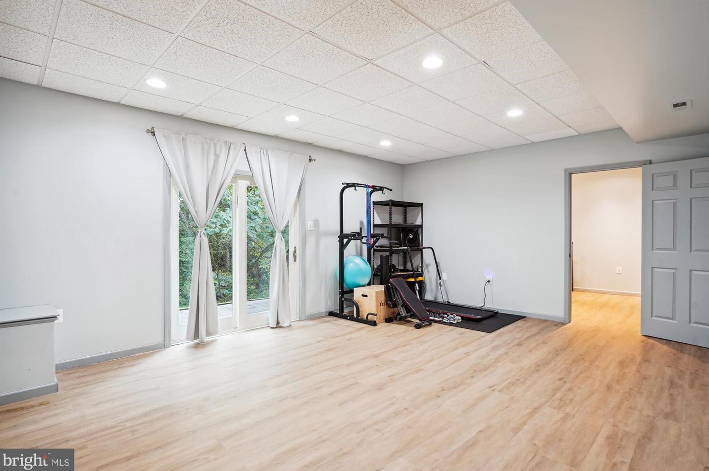 6 Sykes St, Gaithersburg MD  20877-3536 exterior