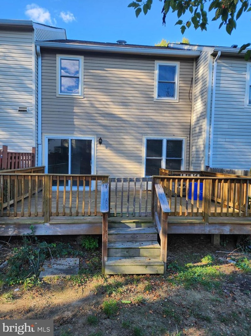 118 Kinsman View Cir, Silver Spring MD 20901-1661 exterior