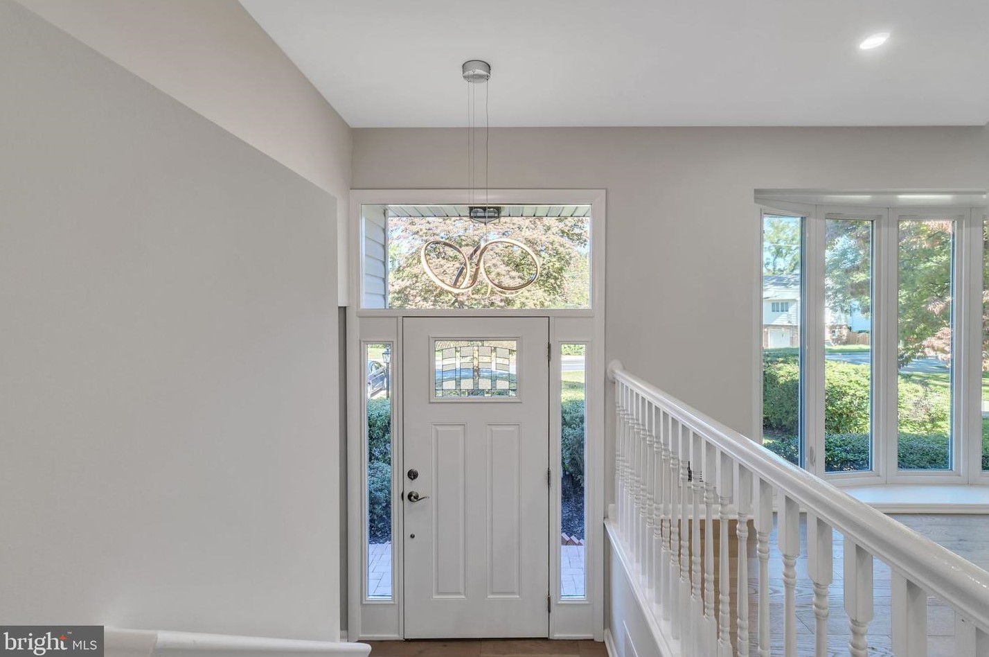 5900 Greentree Rd, Bethesda, MD 20817-3460