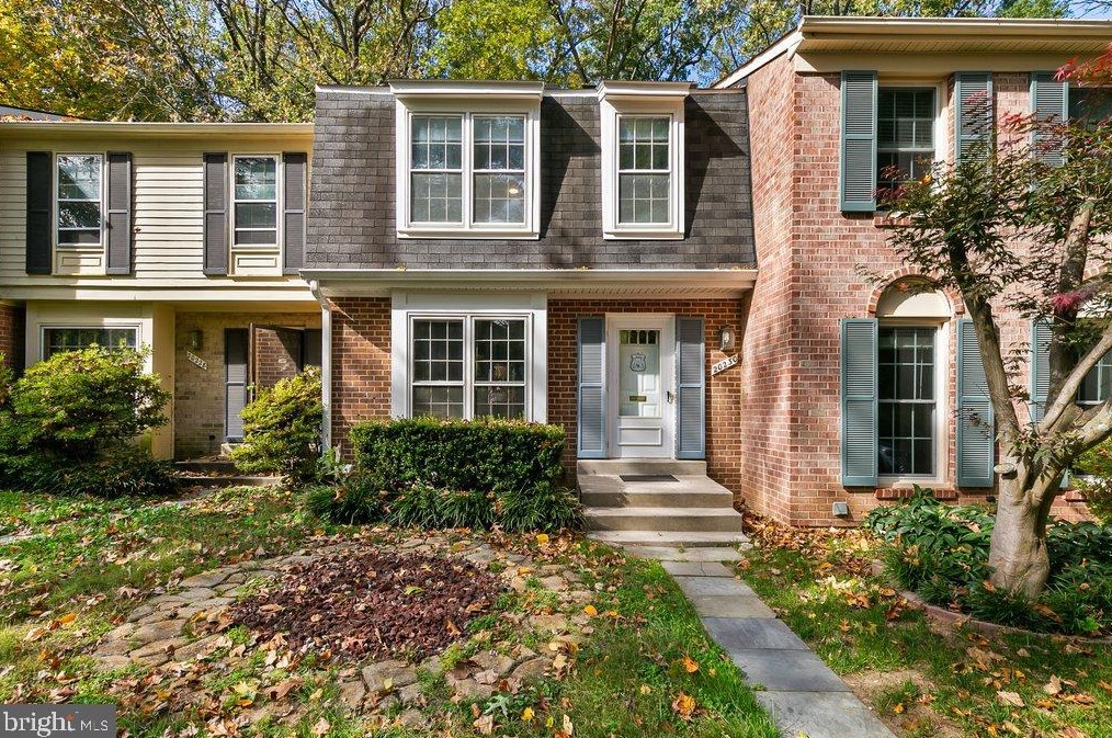 20230 Maple Leaf Ct, Gaithersburg, MD 20886