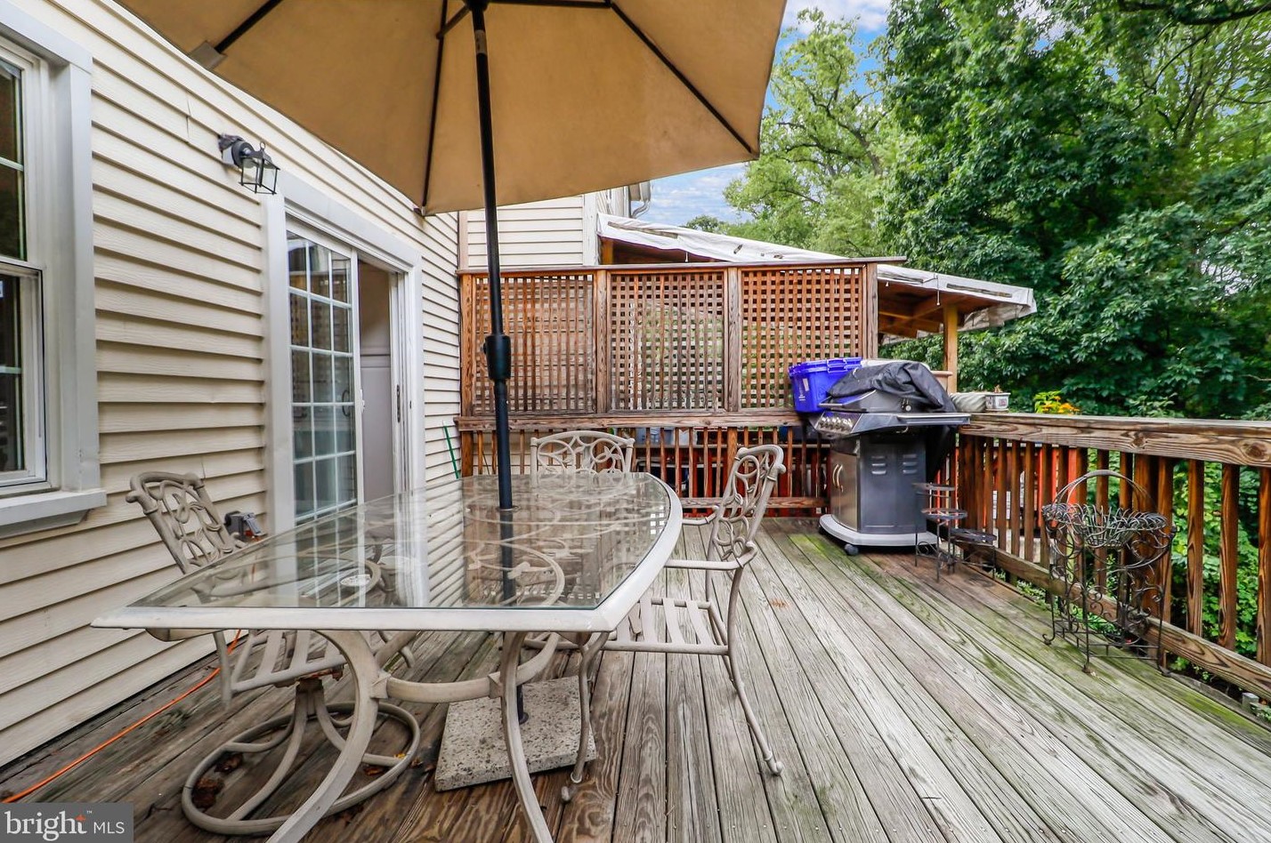 3021 Mozart Dr, Silver Spring MD 20904-6832 exterior