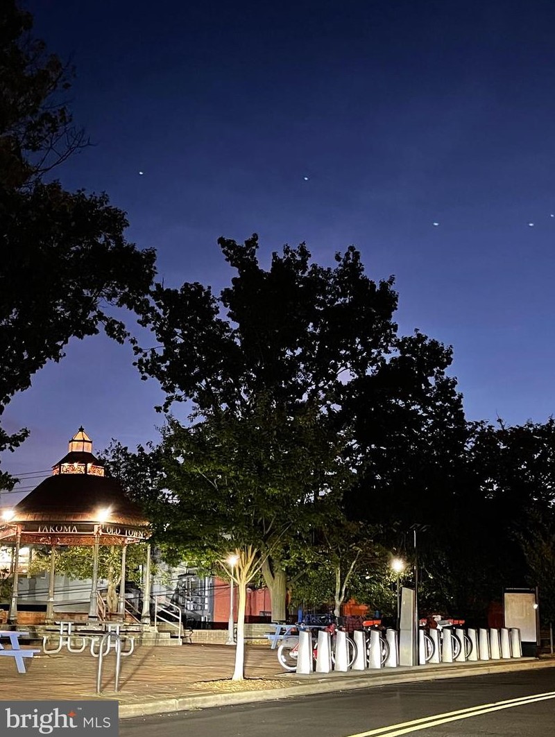 1208 Jackson Ave, Silver Spring MD 20912-7531 exterior