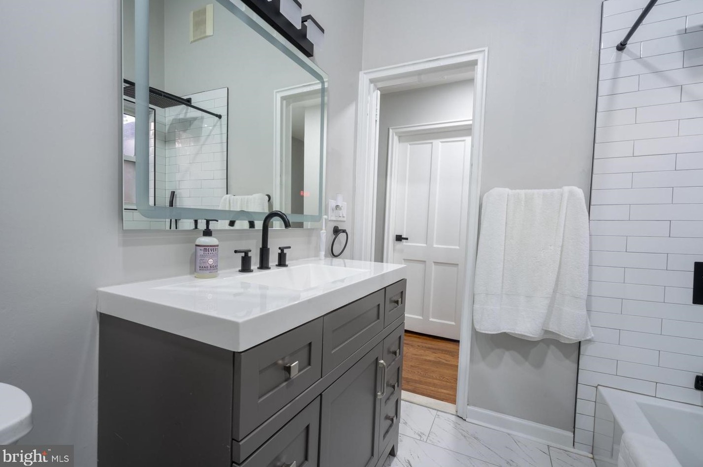 1208 Jackson Ave, Silver Spring MD 20912-7531 exterior