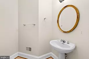 8605 Burning Tree Rd, Bethesda, MD 20817 - Photo 38