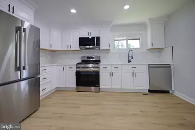 202 Nimitz Avenue, Rockville, MD 20851 - Photo 12