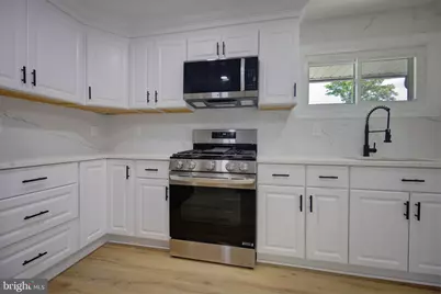 202 Nimitz Avenue, Rockville, MD 20851 - Photo 10