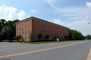 604 S Frederick Ave, Gaithersburg, MD 20877 - Photo 1