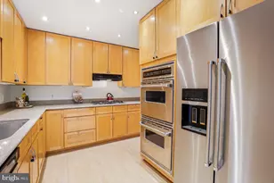 5225 Pooks Hill Rd, Bethesda, MD 20814 - Photo 18
