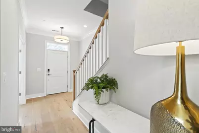 10302 Grosvenor Place, Rockville, MD 20852 - Photo 4