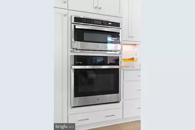 10302 Grosvenor Place, Rockville, MD 20852 - Photo 14