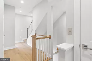 10302 Grosvenor Pl, Rockville, MD 20852 - Photo 20