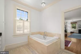 1 W Melrose St, Chevy Chase, MD 20815 - Photo 30