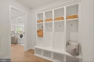 7203 Barnett Rd, Bethesda, MD 20817 - Photo 14