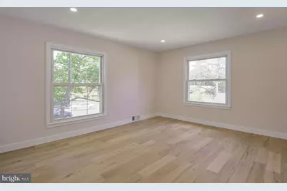 8328 Tuckerman Lane, Potomac, MD 20854 - Photo 24