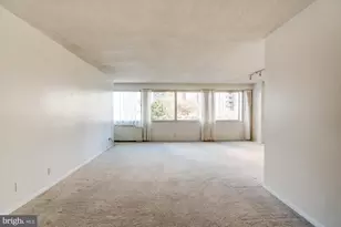 4515 Willard Ave, Chevy Chase, MD 20815 - Photo 12