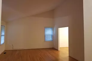 9918 E Derbyshire Ln, Bethesda, MD 20817 - Photo 8