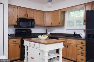 10502 Drumm Ave, Kensington, MD 20895 - Photo 12