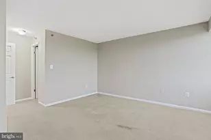 10101 Grosvenor Pl, Rockville, MD 20852 - Photo 12