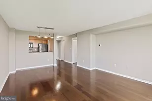 10101 Grosvenor Pl, Rockville, MD 20852 - Photo 2