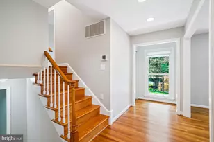 13601 Valley Dr, Rockville, MD 20850 - Photo 32