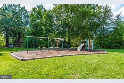 11305 Commonwealth Drive #102, Rockville, MD 20852 - Photo 38