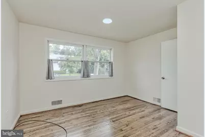 12802 Leahy Drive, Rockville, MD 20851 - Photo 16