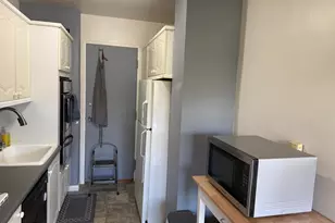 10401 Grosvenor Pl, Rockville, MD 20852 - Photo 10