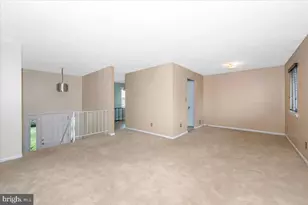 17125 Hoskinson Rd, Poolesville, MD 20837 - Photo 2